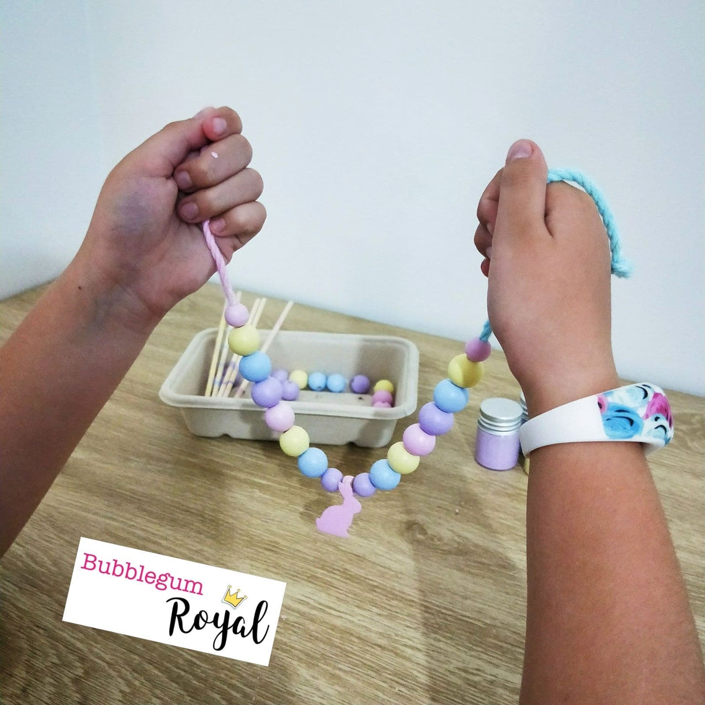 Christmas Eco Activity Kits - DIY Paint Your Own Beads Necklace Kits